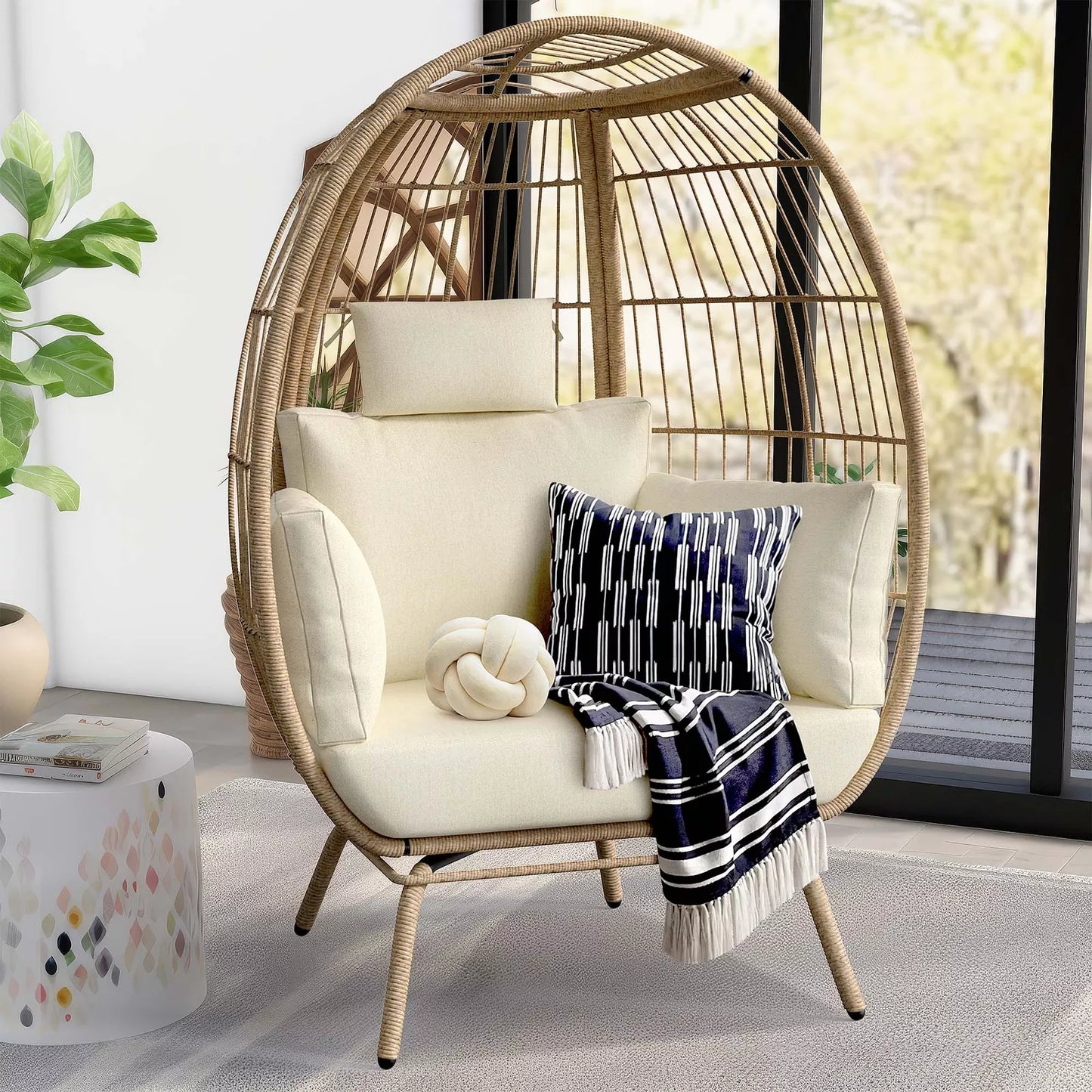 Reeves Egg Chair - Accent Seating for Patio, Home & Office